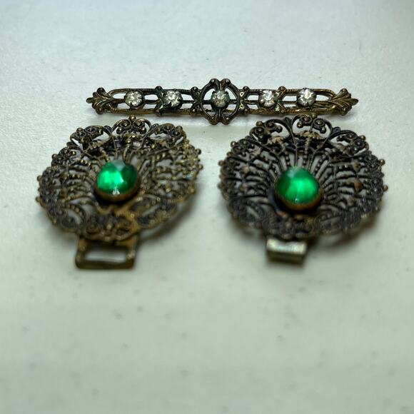 Vintage Antique Jewelry 3 Pieces Bar Pin and 2 pieces of Green Stone Pieces ? - Picture 3 of 13